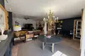 3 bedroom house 400 m² Dos Hermanas, Spain