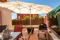 4 bedroom house 250 m² Dos Hermanas, Spain