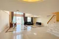 Condo 3 pokoi 270 m² w Sangkat Veal Vong, Kambodża