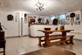 Dom 5 pokojów 210 m² Dos Hermanas, Hiszpania