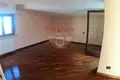Mieszkanie 3 pokoi 148 m² Pescara, Włochy