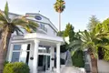 Commercial property 1 470 m² in Herceg Novi, Montenegro