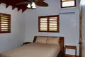 Multilevel apartments 4 bedrooms 234 m² Thatch Point, Honduras