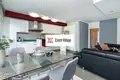 Mieszkanie 4 pokoi 79 m² Miasto Stołeczne Praga, Czechy