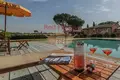Propriété commerciale 608 m² à Lucques, Italie