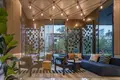 Kompleks mieszkalny High-rise residence with a swimming pool and lounge areas in a posh neighborhood of Bangkok, Thailand