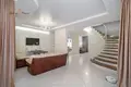 Dom wolnostojący 193 m² Moczuliszcze, Białoruś