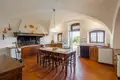 Villa 10 Schlafzimmer 1 600 m² Bergamo, Italien