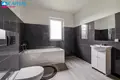 Casa 198 m² Bezdoniai Eldership, Lituania