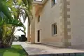 4-Zimmer-Villa 350 m² Germasogeia, Zypern