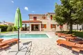 Villa de 4 dormitorios 219 m² Grad Porec, Croacia