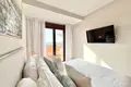 Mieszkanie 2 pokoi 81 m² Benahavis, Hiszpania