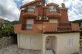 Casa 6 habitaciones 650 m² Zelenika, Montenegro