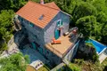 Villa de tres dormitorios 150 m² Tivat, Montenegro
