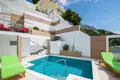 villa de 5 dormitorios 220 m² Grad Omis, Croacia