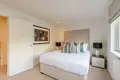 2 bedroom apartment 73 m² in London, United Kingdom