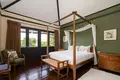 6 bedroom villa 560 m² Karon, Thailand