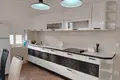 Квартира 2 спальни 93 м² Buljarica, Черногория