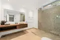 5 bedroom house 450 m² Dos Hermanas, Spain