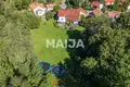 Dom  Saaksmaki, Finlandia