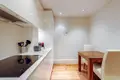 3 bedroom apartment 105 m² in London, United Kingdom