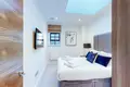 2 bedroom apartment 65 m² in London, United Kingdom
