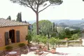 House 14 bedrooms 1 860 m² La Scala, Italy