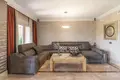 3 bedroom house 180 m² Dos Hermanas, Spain