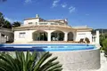 Dom drewniany w stylu górskim 441 m² el Campello, Hiszpania