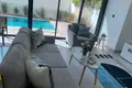 villa de 5 dormitorios 319 m² Dubái, Emiratos Árabes Unidos