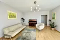 Commercial property 2 rooms 65 m² in Warsaw, Poland