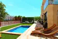Bungalow de 3 dormitorios 124 m² Villajoyosa, Španjolska
