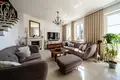 Haus 8 zimmer 360 m² Warschau, Polen