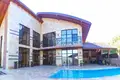Casa de campo 450 m² Krayevsko-Armiánskoye, Rusia