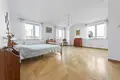Mieszkanie 4 pokoi 196 m² Warszawa, Polska