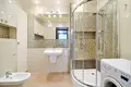 Apartamento 2 habitaciones 76 m² en Varsovia, Polonia