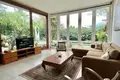 3-Schlafzimmer-Villa 150 m² Tibubeneng, Indonesien