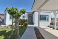 Bungalow z 3 sypialniami 130 m² w Moni, Cypr