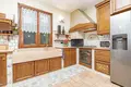 Villa de tres dormitorios 33 000 m² Castel dArio, Italia