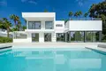 4-Schlafzimmer-Villa 430 m² Estepona, Spanien
