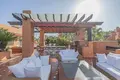 Mieszkanie 3 pokoi 261 m² Marbella, Hiszpania