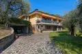 3 bedroom villa 335 m² Gardone Riviera, Italy