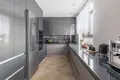 House 10 rooms 640 m² Pruszkow, Poland