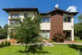 Haus 6 zimmer 312 m² Riga, Lettland
