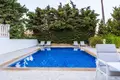 6-Schlafzimmer-Villa 650 m² Mouttagiaka, Zypern