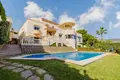 Haus 7 Schlafzimmer 680 m² Dos Hermanas, Spanien
