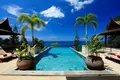 6 bedroom villa 1 500 m² Ban Bang Thao, Thailand