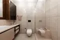 Квартира 5 комнат 272 м² Бююкчекмедже, Турция