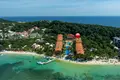Condo z 2 sypialniami 129 m² West Bay, Honduras