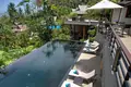 villa de 5 chambres 833 m² Ban Bang Thao, Thaïlande